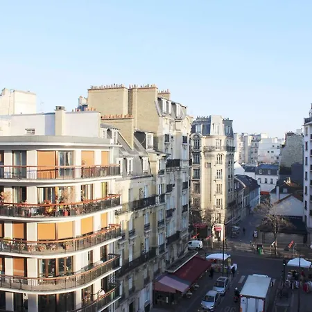 Bright Studio With Terrace And Free View Apartmán *