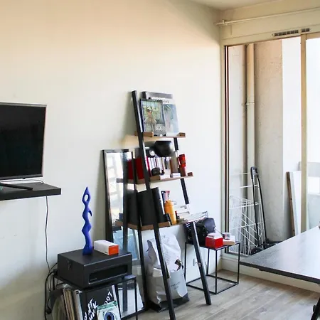 Apartmán Bright Studio With Terrace And Free View Paříž